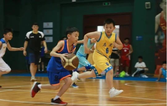 幼儿篮球训练内容与要求有哪些?_2